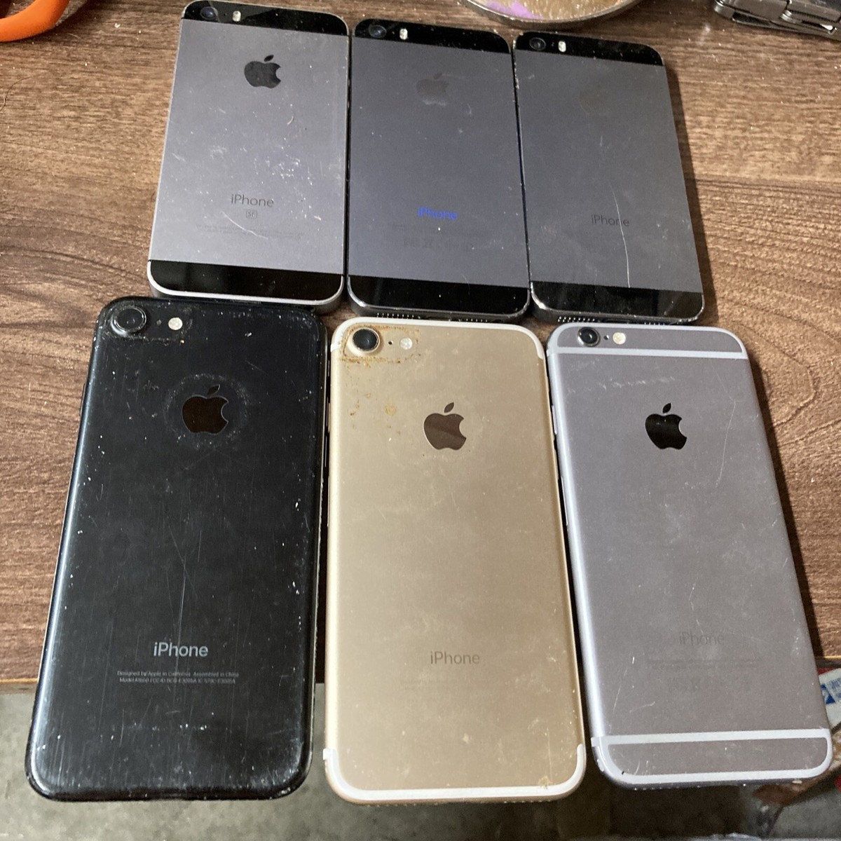iPhone - Apple iPhone 6s  2台セット　ひび割れあり バキバキiPhone,バリバリiPhone 2台同時修理するの巻：機種