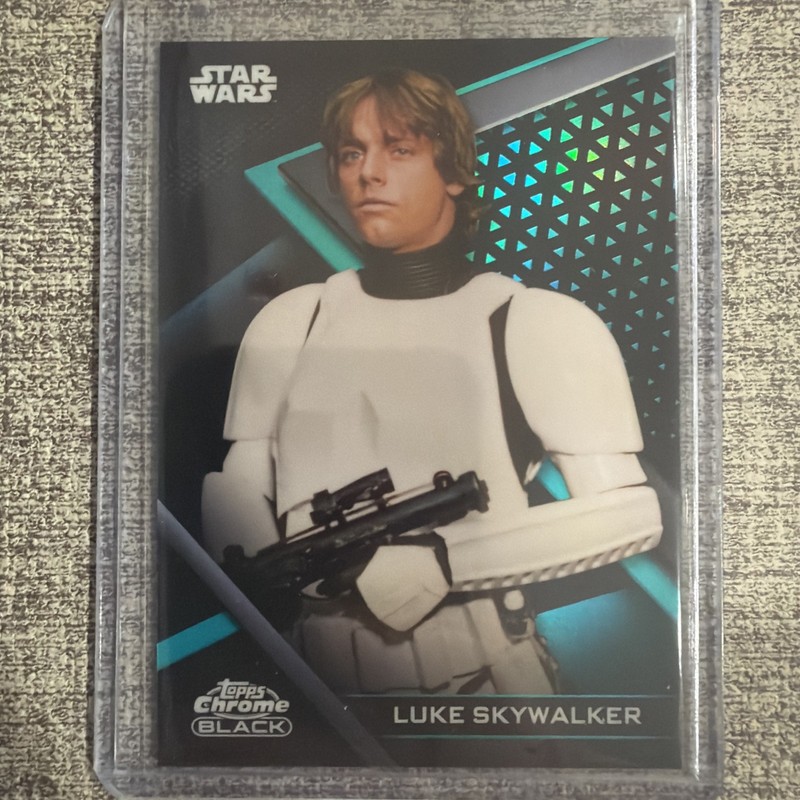 Luke Skywalker 2022 Topps Chrome Black Star Wars GREEN 47/99  #5