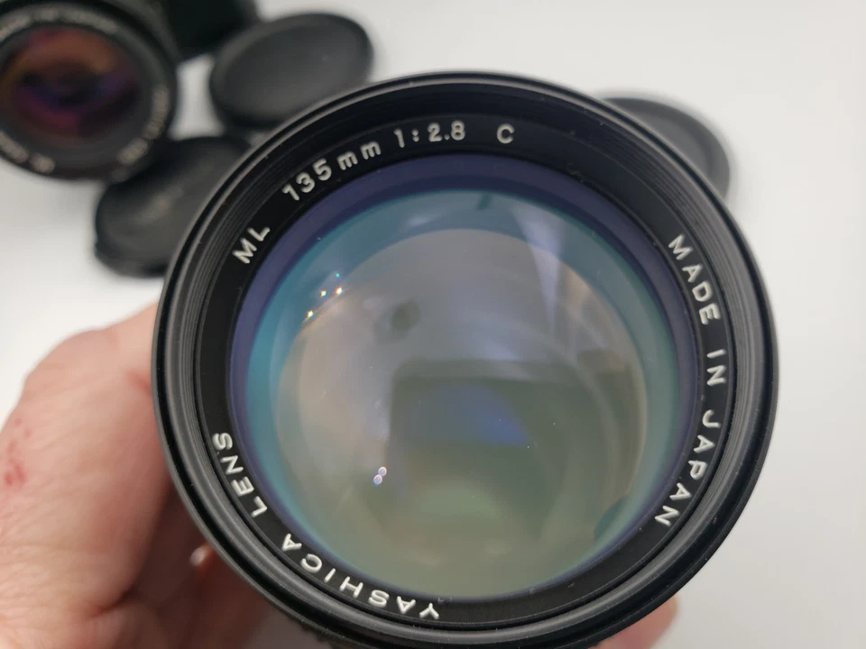 Paquete SLR de película de cuarzo Yashica FX-D 50 mm F1.4, 135 F2.8 lentes flash, ver video Foto 2 de 4