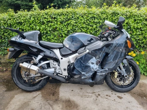 2000 Suzuki GSX1300R Hayabusa 100,000 Miles - Picture 1 of 18