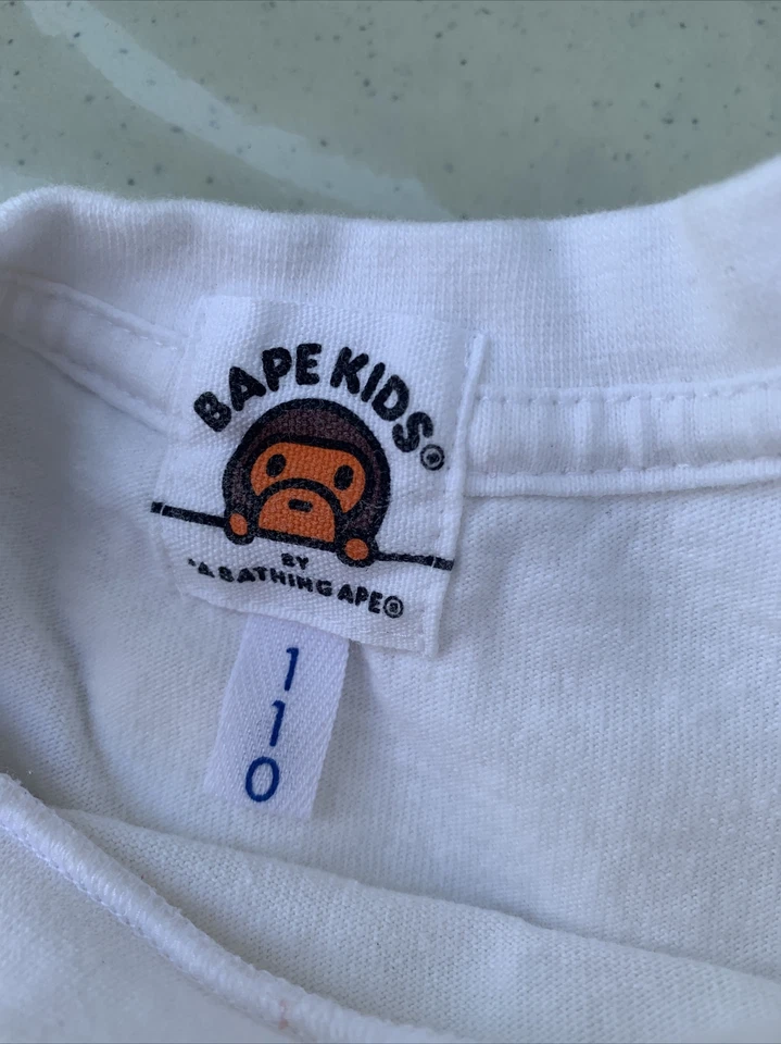 Camiseta bordada de terciopelo A BATHING APE Bape Kaws Milo diseñador japonés talla 110 Foto 3 de 4