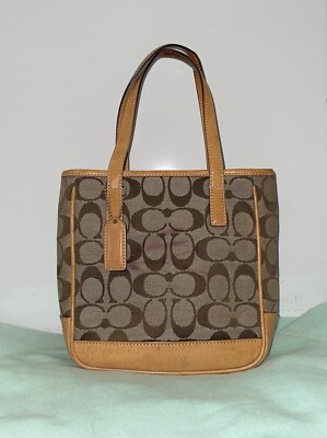 COACH VINTAGE RARE MINI LUNCH TOTE IN TAN MONOGRAMMED SIGNATURE
