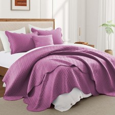 King Quilt Bedding Set Size 106" x 96"  2 Pillow Shams 20" x 36" 2" - 3...