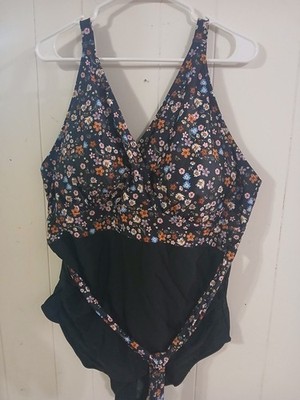 BloomChic Plus Size Black  Floral 1 Piece Swimsuit Adjustable Straps 22-24