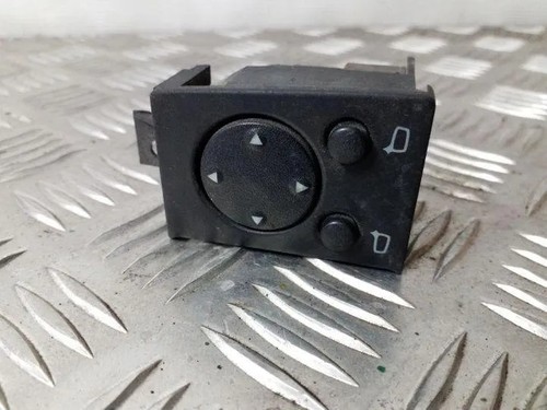 AUDI A6 Avant 4A, C4 Spiegeleinstellschalter 4A0959565 2.50 Diesel 25146655