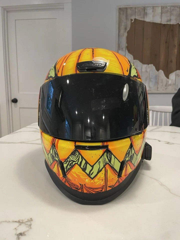 🔥 ICON AIRFORM TRICK OR STREET 2 - CASCO DE MOTO MEDIANO CON INTERCOMUNICADOR LEXIN Foto 3 de 4