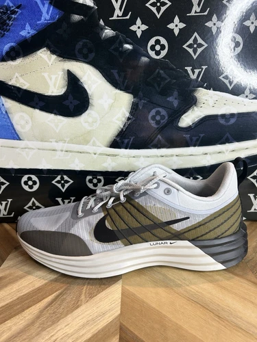 Nike Lunar Roam Desert Moss Pure Platinum Wolf Grey taille 12 DV2440 001