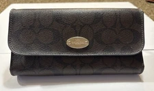 Coach Snap Envelope Wallet Brown. Ouside Zipper Pocket. 