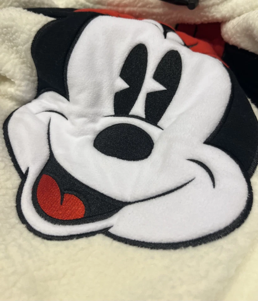 BNWT Disneyland Paris Exclusive Minnie Half-Zipped Fleece Sweatshirt - Large - Image 3 of 3