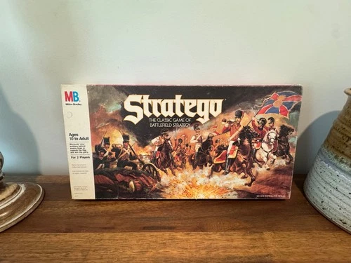 VINTAGE 1986 STRATEGO BOARD GAME MILTON BRADLEY COMPANY COMPLETE