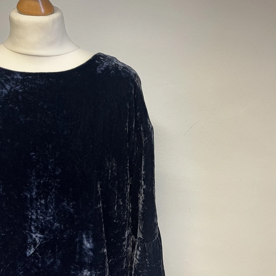 Crew Clothing Velvet Top Size 16 Blue 3/4 Sleeves Festive Event Luxe - Image 2 of 4