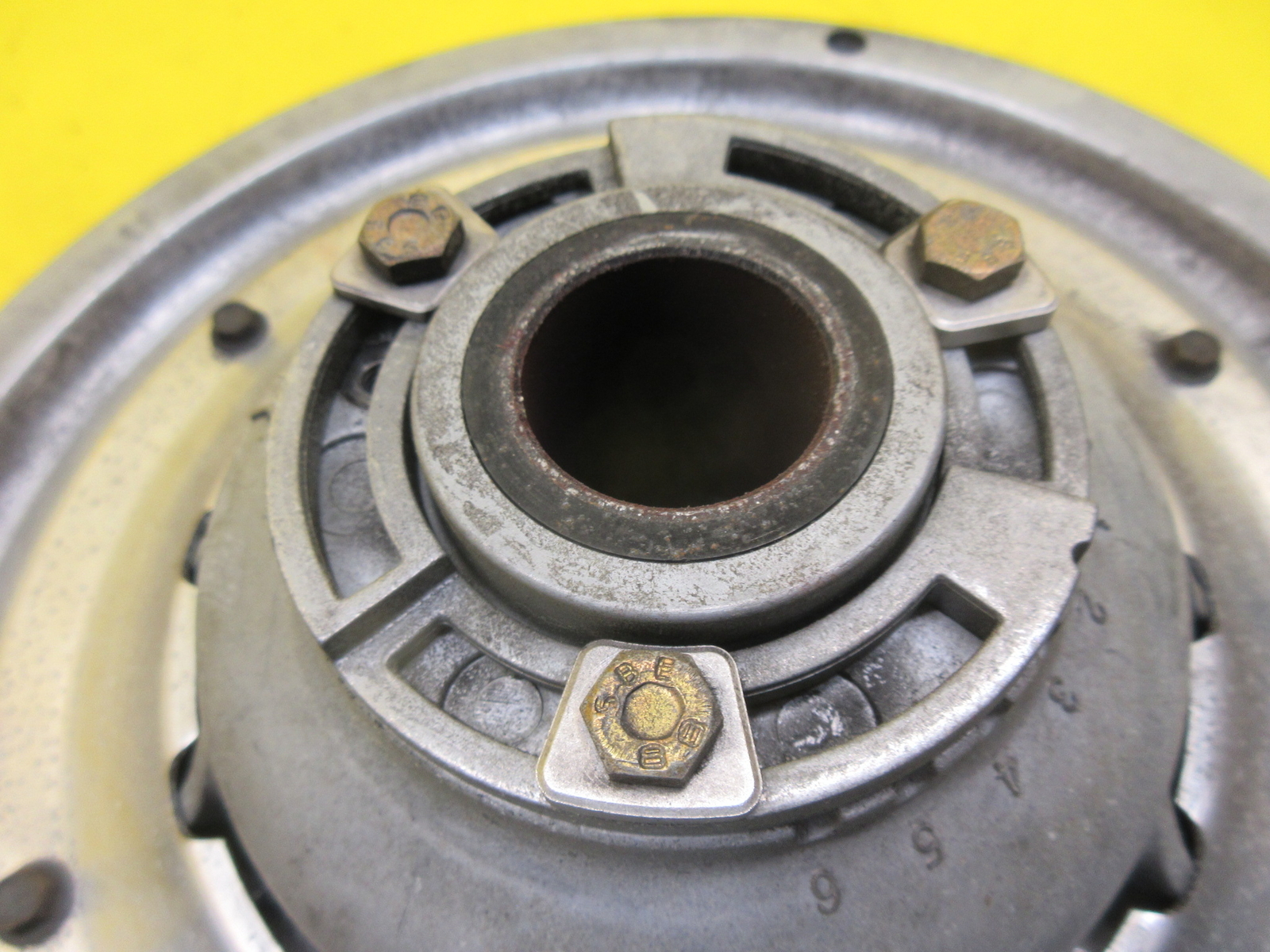 SKIDOO ZX & REV RER SECONDARY DRIVEN CLUTCH ASSEMBLY 03 2003 MXZ 600