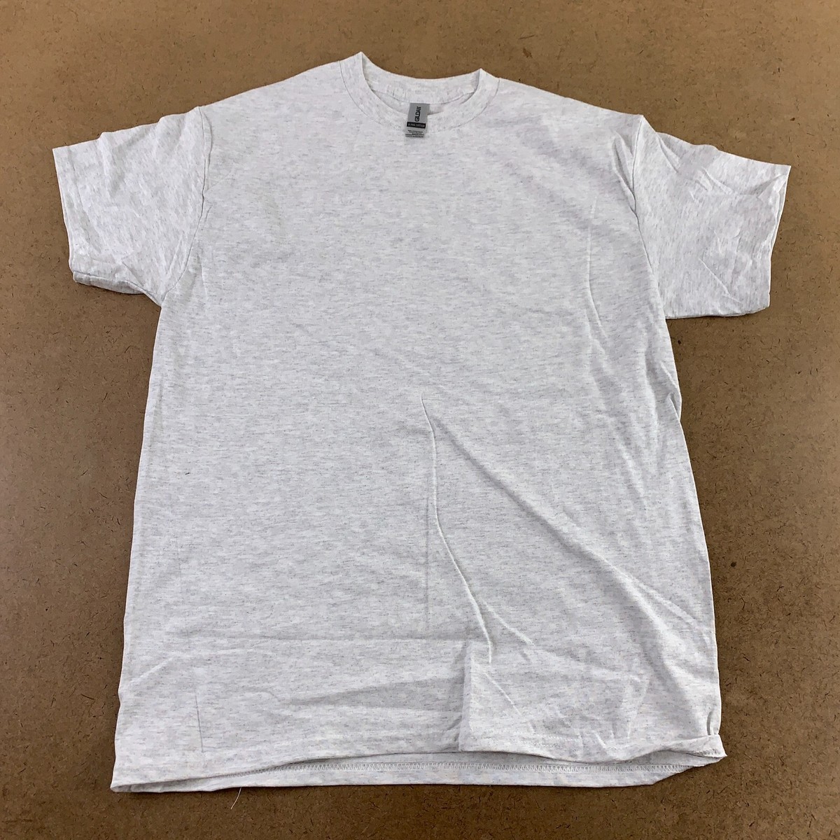 Gildan Ultra Cotton Men's Medium Light Heather Gray Crew