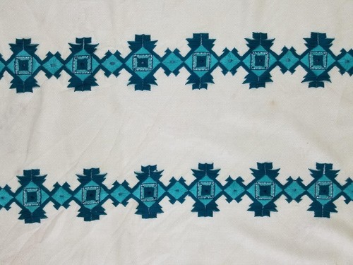 Vintage Traditional Handmade Embroidered Fringed Tablecloth 48x48 inches - Picture 8 of 12