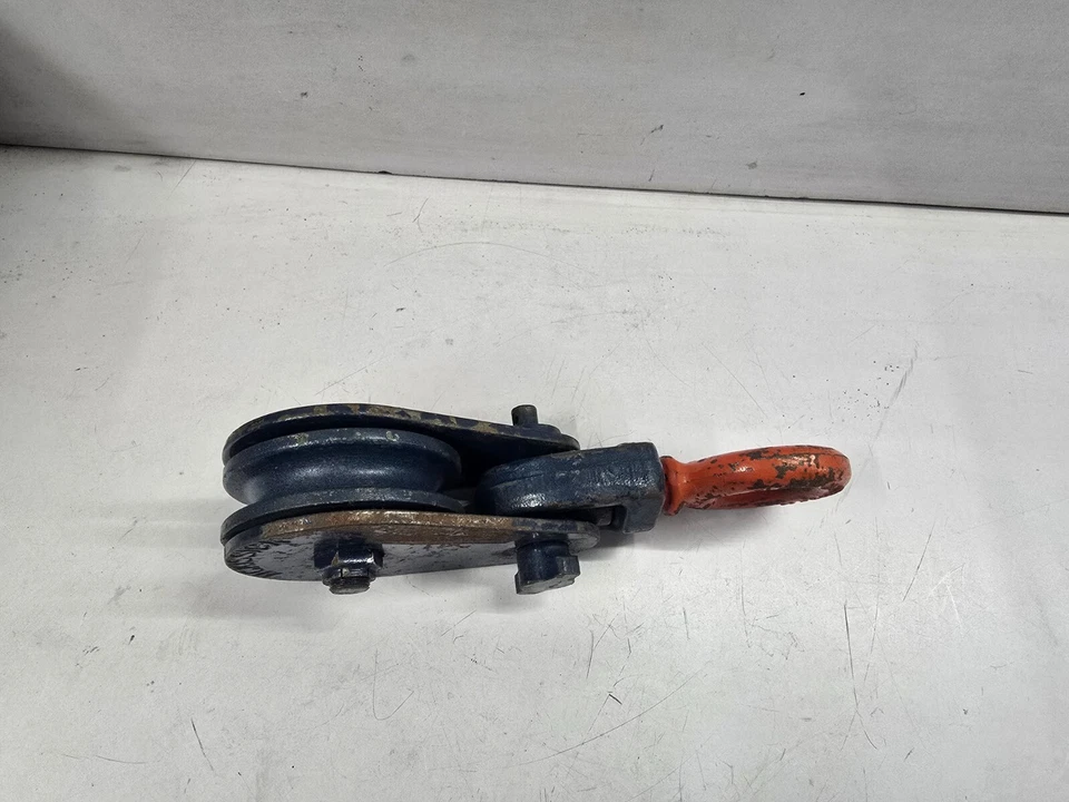 Crosby N-419 Block W/Shackle Wire Rope Size 5/16/N 8MM 3/8/N 10MM WLL 2.0t@4:1 1 - Image 3 of 4