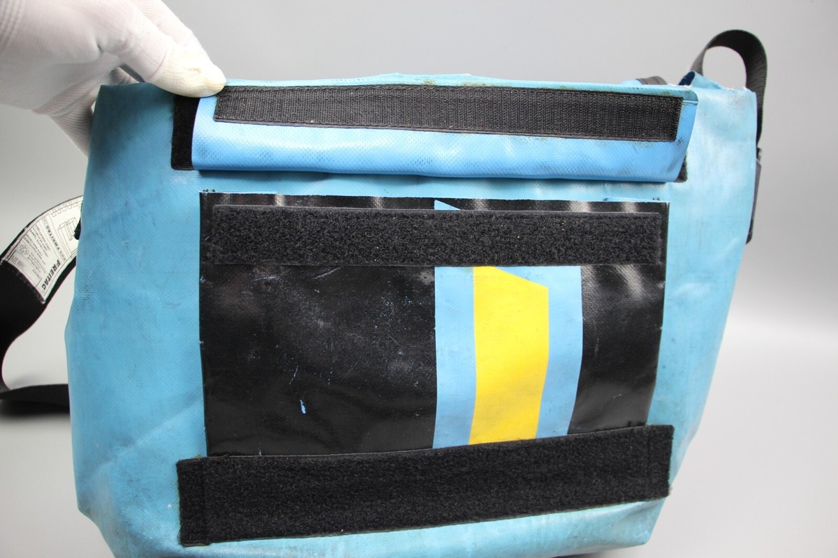 美品 FREITAG / F12 DRAGNET 転写柄 FREITAG F12 DRAGNET Multicolor Recycled truck tarps