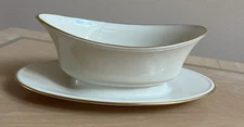 Lenox Gravy Boat with Attached Underplate Ivory Gold Trim Gravy Boat BRAND NEW
