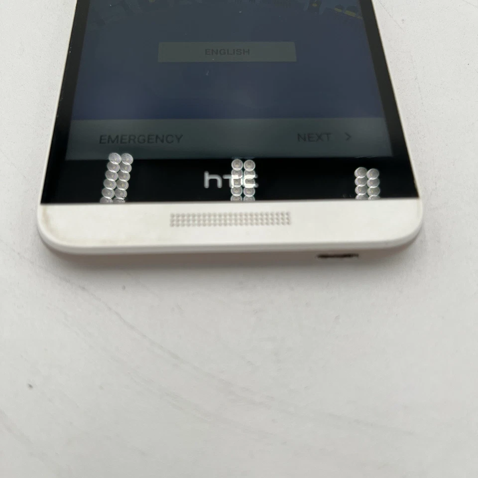 BUEN ESTADO!! Teléfono celular HTC Desire 626 Verizon 4GLTE solo teléfono celular Foto 2 de 4