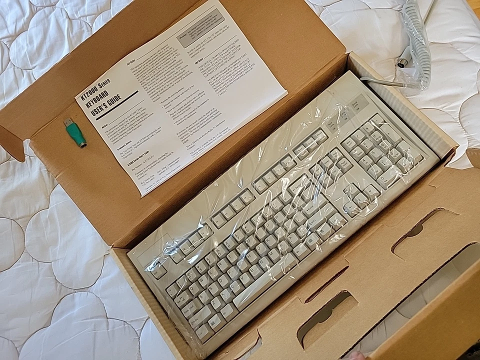 NEW IN BOX NOS Keytronic KT2000 Series AT Keyboard Retro Paperwork - Image 2 of 3