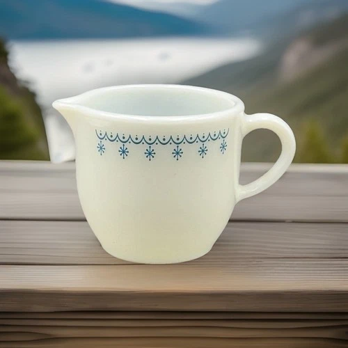 VTG Pyrex Blue Snowflake Garland Pattern Creamer Cup Only Corning USA