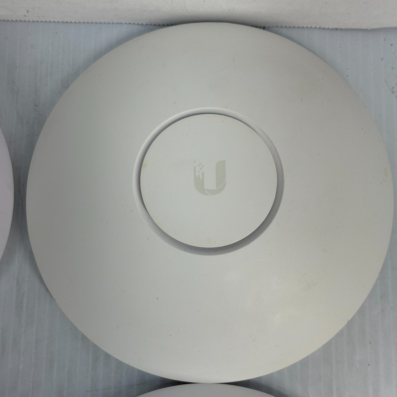 Lot of 4 Ubiquiti UniFi UAP-AC-LR Access Points Long Range 24V POe