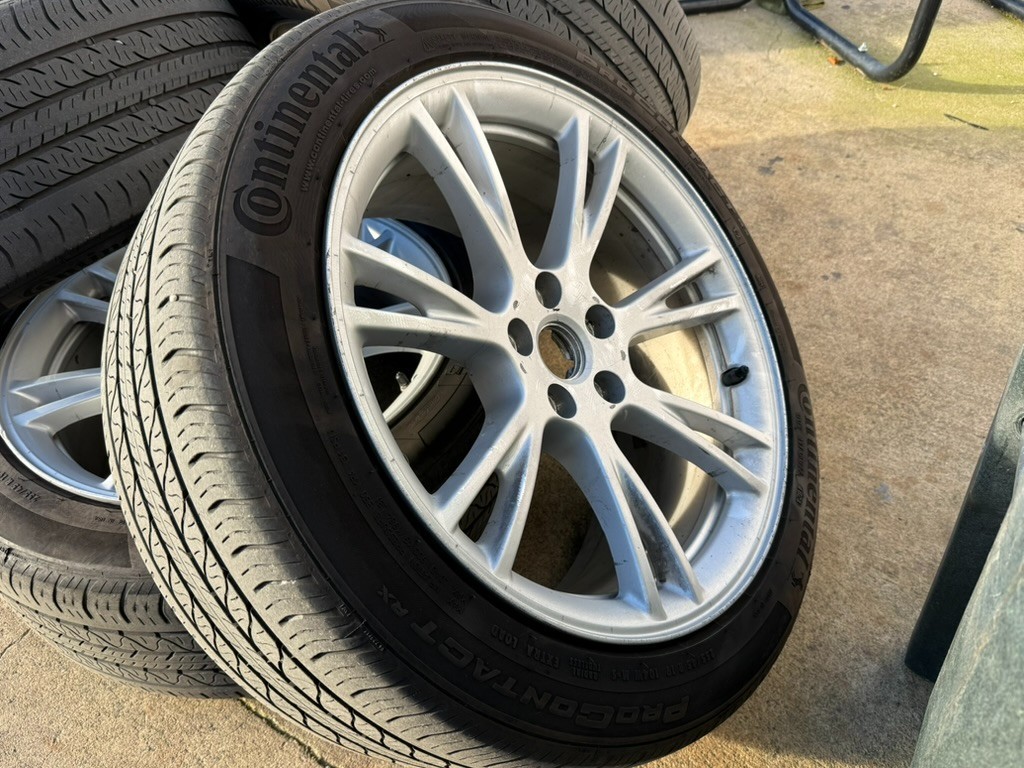 4x 19” 2024 Tesla Model Y Gemini Wheels Continental 255/45/19 20