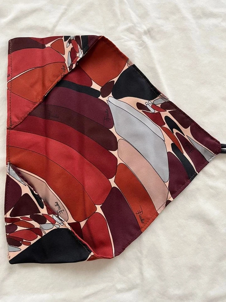 Estuche Multi Tarjetas Emilio Pucci Marrón Satinado Material Suave 24cm Usado Regalo Foto 3 de 4