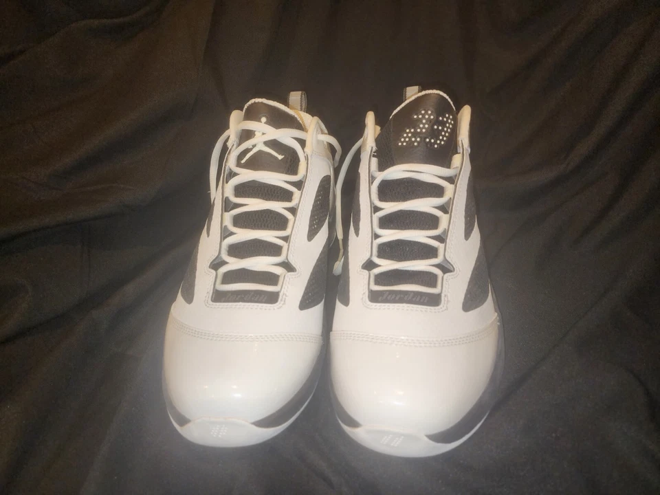 New! Nike Jordan 2011 Q Flight White Size 9.5 454486-103 NWOB! - Image 3 of 4