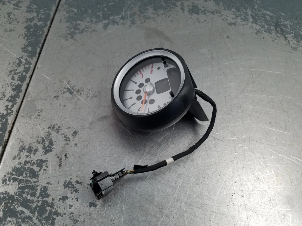 2009 Mini John Cooper Works Tachometer #7162 VV5 - Image 3 of 4