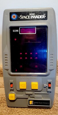 Vintage Entex Electronics SPACE INVADERS Handheld Game 1981 Tested Works Retro