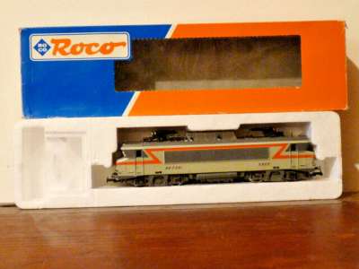 ROCO 43487 フランス型電気機関車 Roco 43487 - SNCF - Locomotive Électrique BB20011 HO for sale