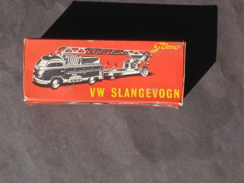 VINTAGE TEKNO (DENMARK) 1950s VW SLANGEVOGN FIRE TRUCK # 408 MINT ORIGINAL BOX - Picture 3 of 13