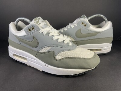 Nike Air Max White Dark Stucco Pumice Green Womens Size 319986-105 
