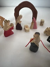 Vintage Nativity Set Lillian Vernon 16 Piece Miniature Wooden Hand-carved