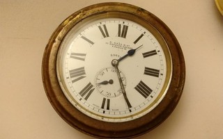 Vintage Octo Eight day Dashboard clock