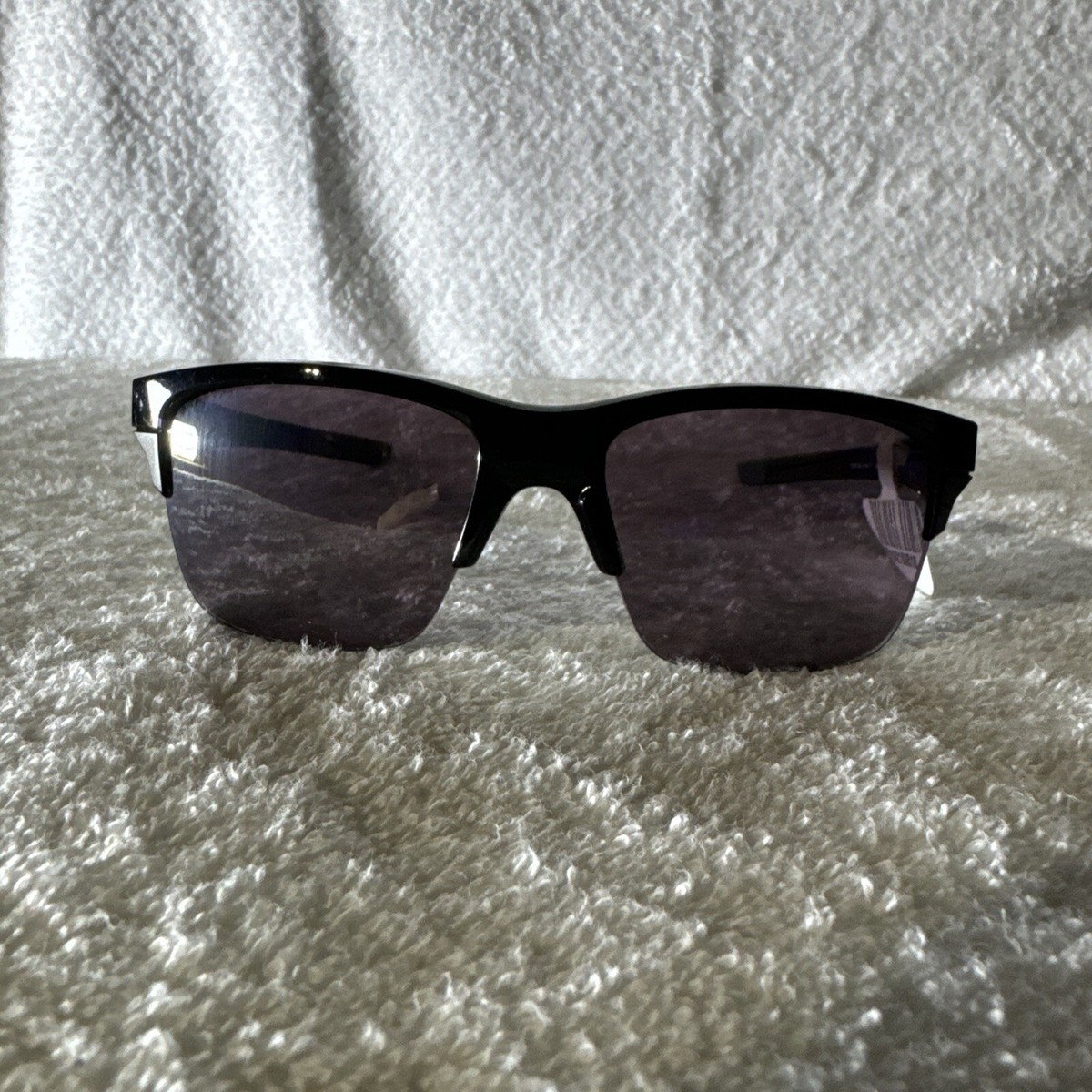 Oakley Sunglasses OO9316-08 Black SHN 63-11-136 No Original Case