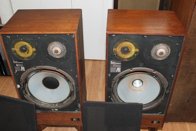 ar 11 speakers