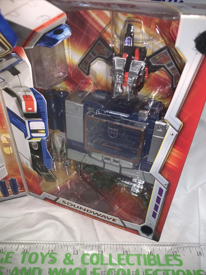 Transformers Robots in Disguise Serie G1 Edición Conmemorativa Soundwave EE. UU. Foto 3 de 4