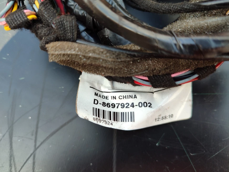 Cablaggio portellone posteriore Volvo V70 II XC70 8697924 - Immagine 3 di 3