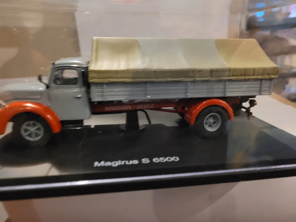 Magirus S 6500 Bâché Gris Et Rouge Schuco 1/43 - Photo 3/4