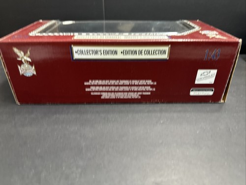 1/43 SCALE ROAD LEGENDS COLLECTOR EDITION FORD PICKUPS - Picture 5 of 6