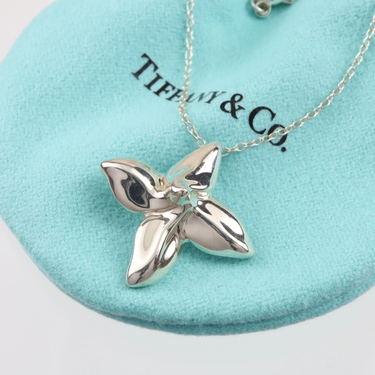 Tiffany leaf deals necklace