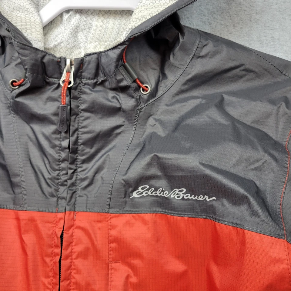 Chaqueta cortavientos pequeña Eddie Bauer para hombre borde de clima Foto 2 de 4