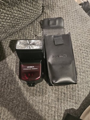 Minolta Program 3500xi Shoe Mount Flash - works great!