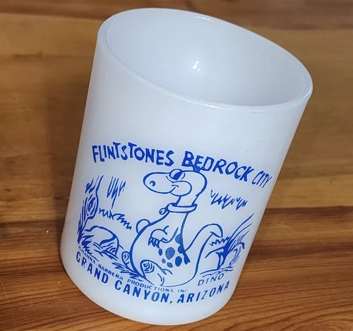 VINTAGE FLINTSTONES BEDROCK CITY DINO GLASS CUP GRAND CANYON AZ FEDERAL 4" TALL