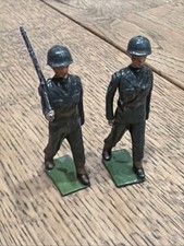 Vintage Britains Lead Toy Jointed Royal Artillery Solders
