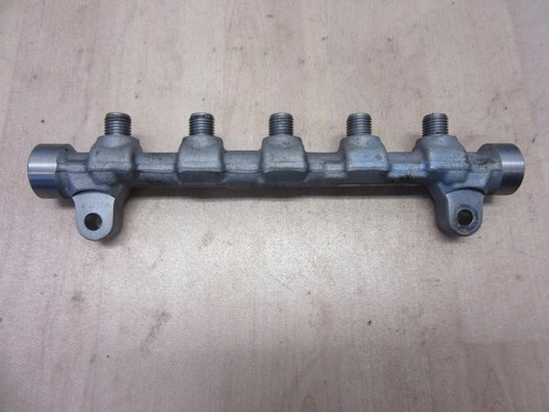 HYUNDAI i30 CW FDH 1.6 CRDi Einspritzleiste 31400-2A420  0445214181  (112)