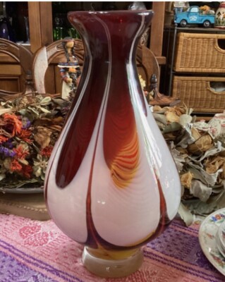 ( 14 in T x 8 in W ) From 1960s Carlo Moretti Murano Glass Op Art Vase, Italy,