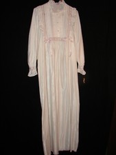Vanity Fair New with tag white Color Size Large Nightgown Gown