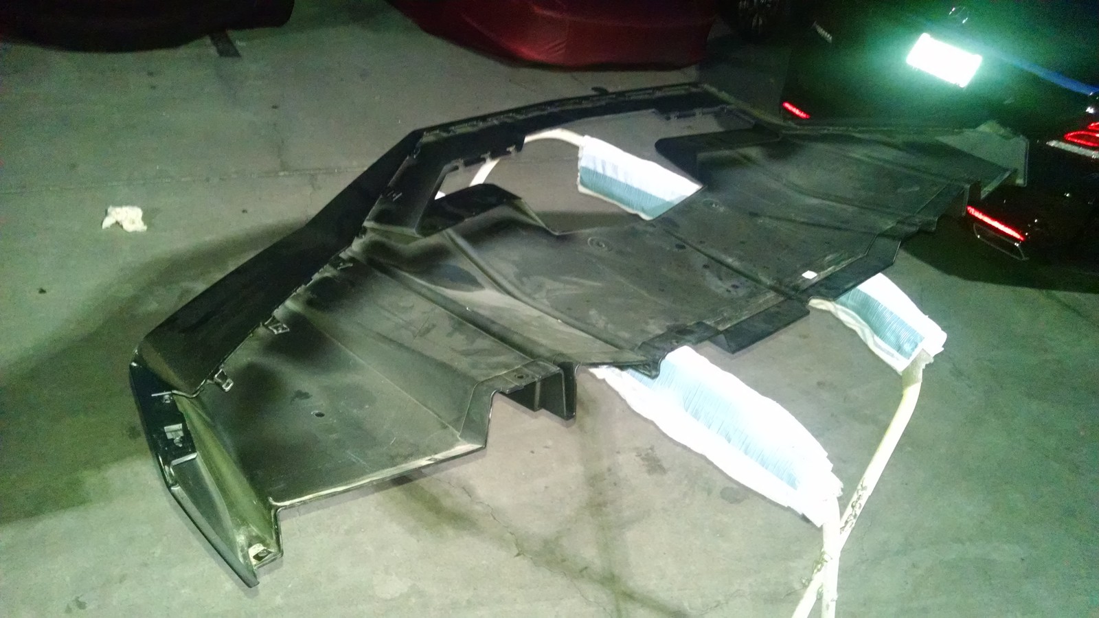 LAMBORGHINI AVENTADOR REAR BUMPER DIFFUSER OEM 470807539B